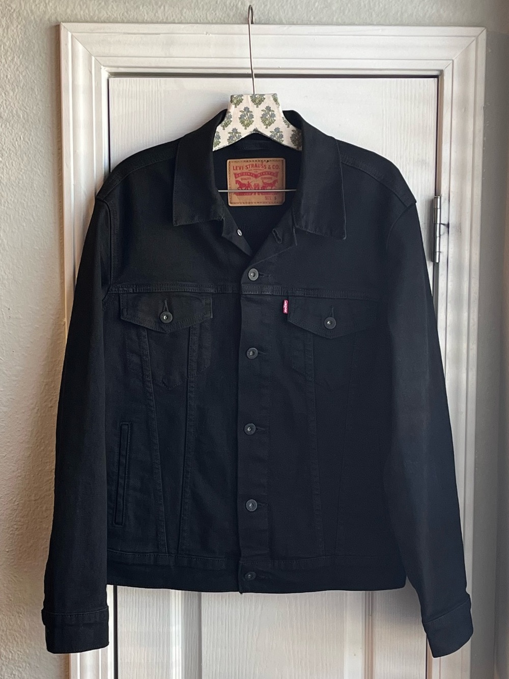 Levi's Men's Black Denim Jacket with Button Front